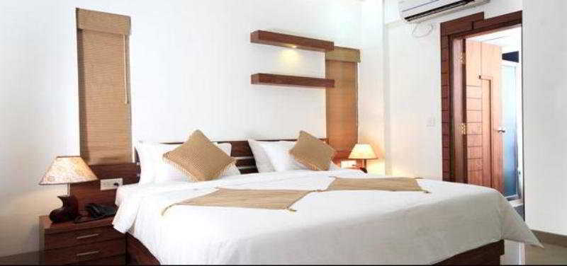 The Nines Business Hotel Bangalore Exteriör bild