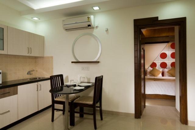 The Nines Business Hotel Bangalore Exteriör bild